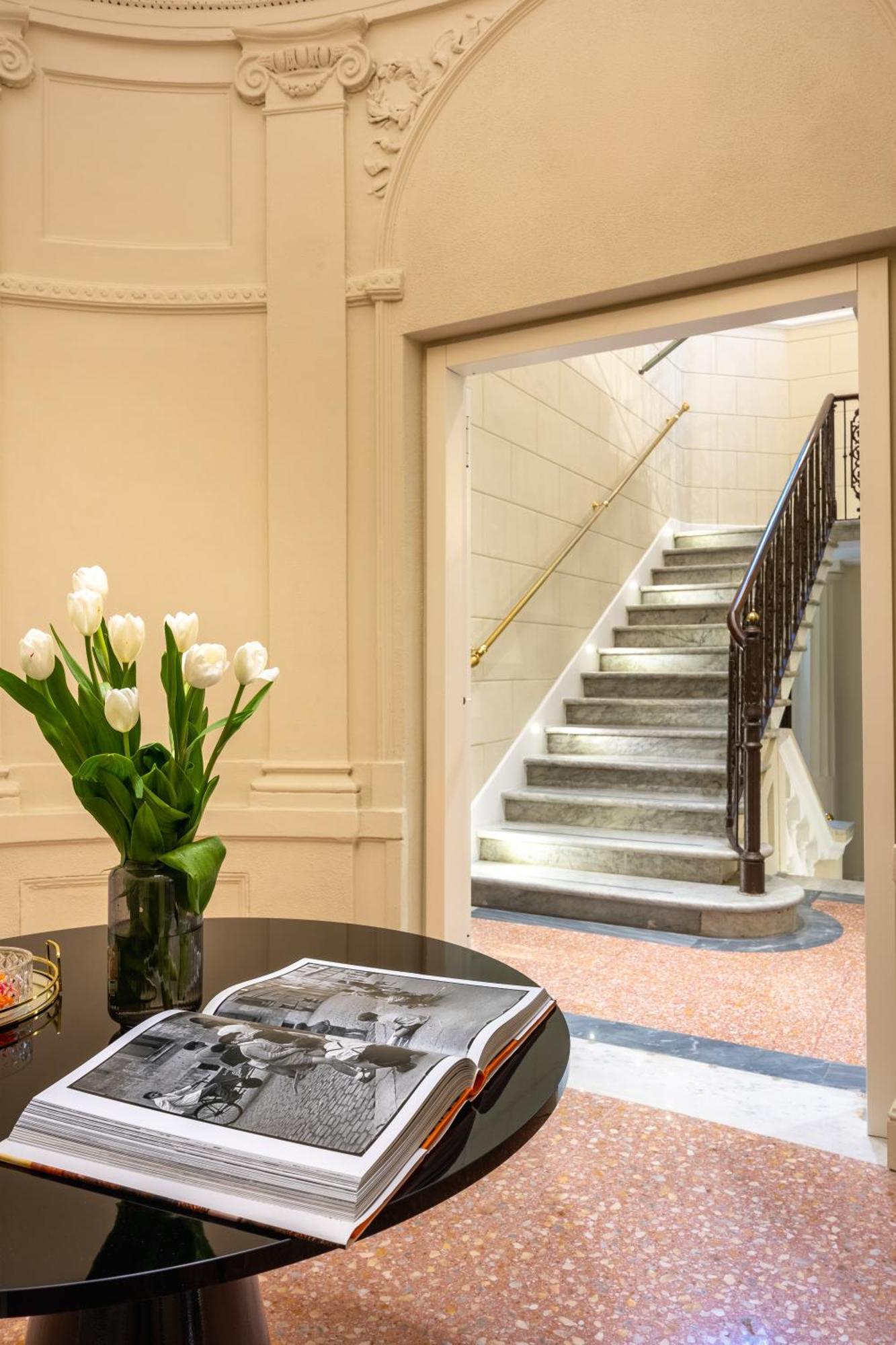 Hotel Bh